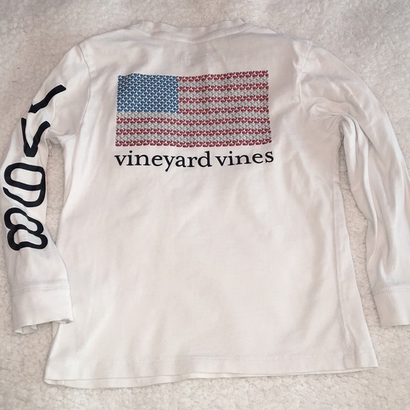 Vineyard Vines Other - Vineyard vines T-shirt condition issues see photos
